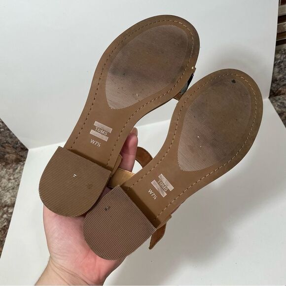 Toms Embroidered Mini Heeled Sandals - Picture 2 of 6